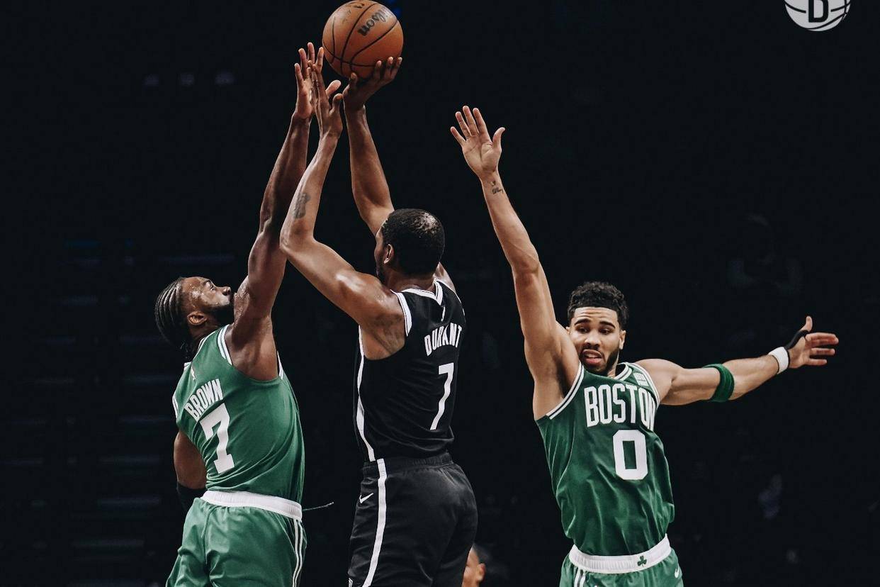 塔图姆连续十场比赛得分超过比赛局势复杂，RNG不断突破！的简单介绍-爱游戏