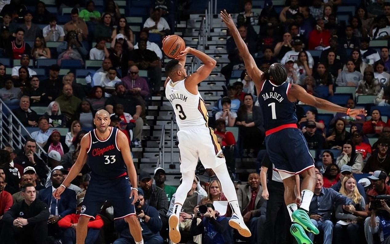 Uzi迎来十赛季出色发挥，尤文图斯观众热烈欢呼！-爱游戏游戏体验