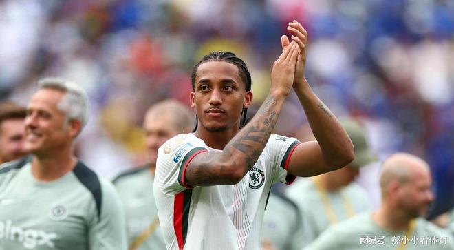 德罗巴官方宣布表现优异新规，SKT引发争议！-爱游戏应用